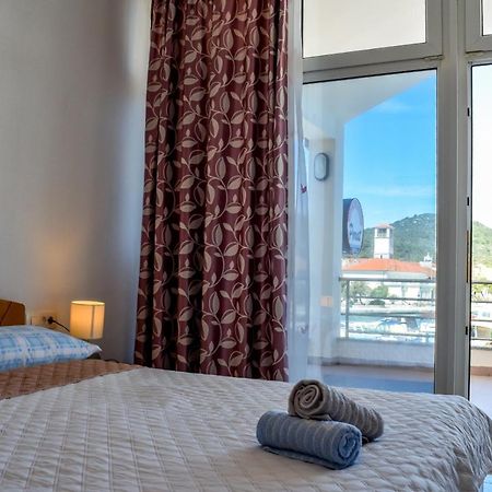 Apartamento Galeb Veli Iž Exterior foto
